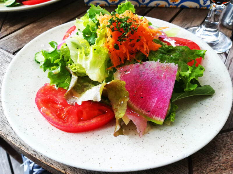 BREIZH Cafe Creperie Shinjuku Takashimaya: colorful salad