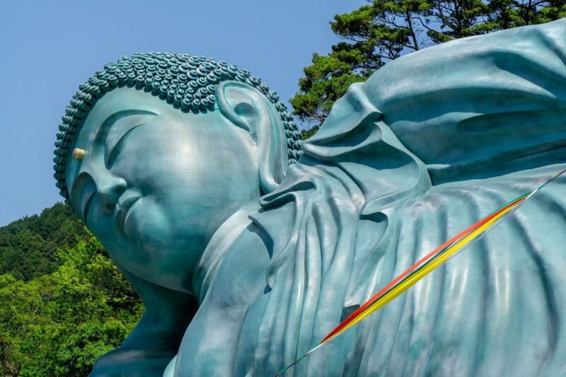 face of the world’s largest bronze Buddha