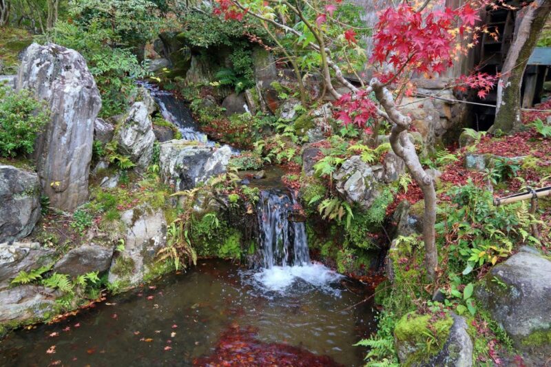 Small waterfall at Isuien Garden